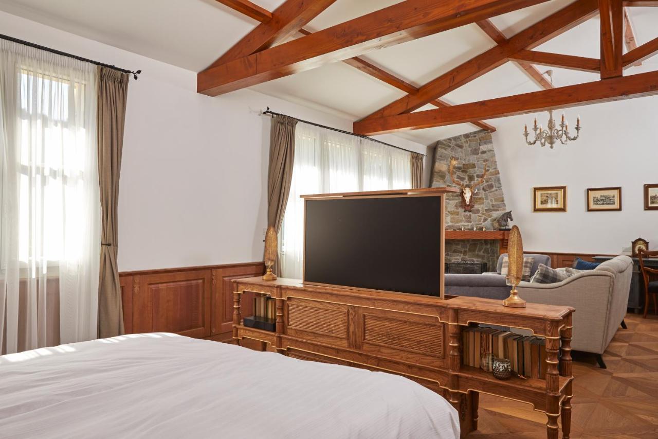 Chateau De Clotte & Suites Les Salles-de-Castillon Экстерьер фото